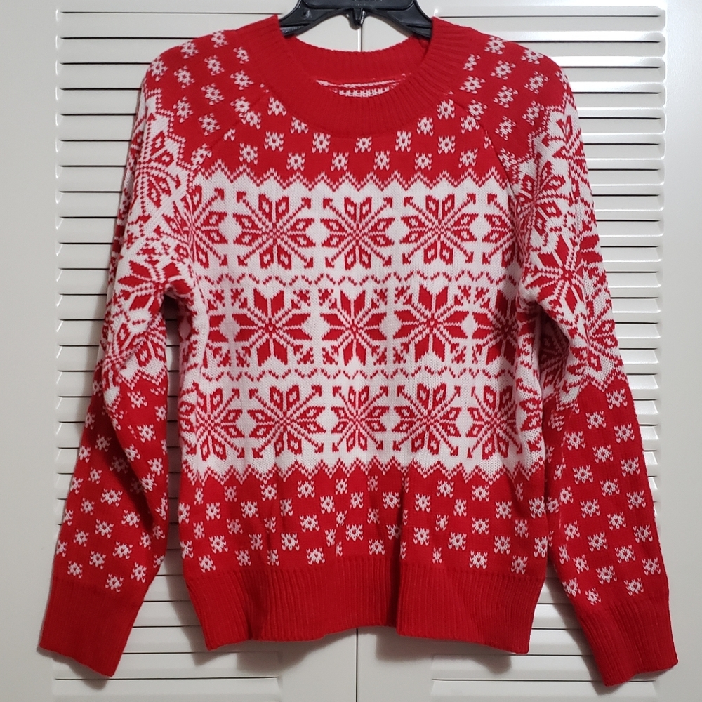NWOT Christmas snowflake sweater